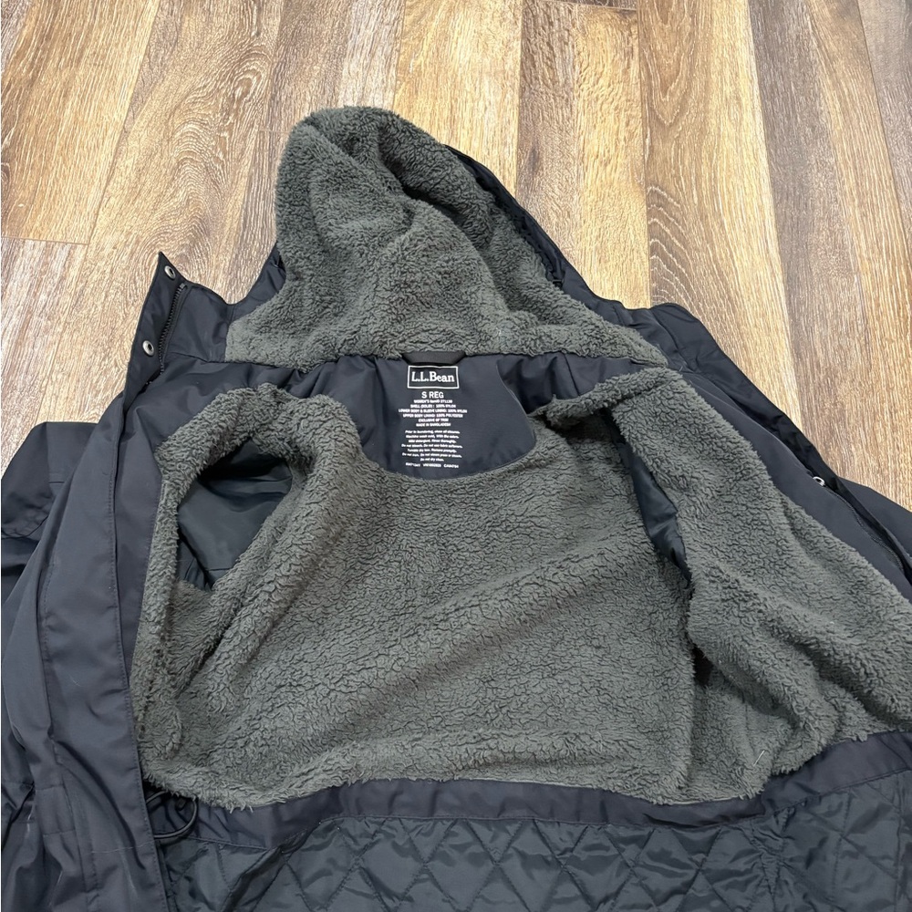LL Bean Women’s Parka  Sz Small - Picture 5 of 16